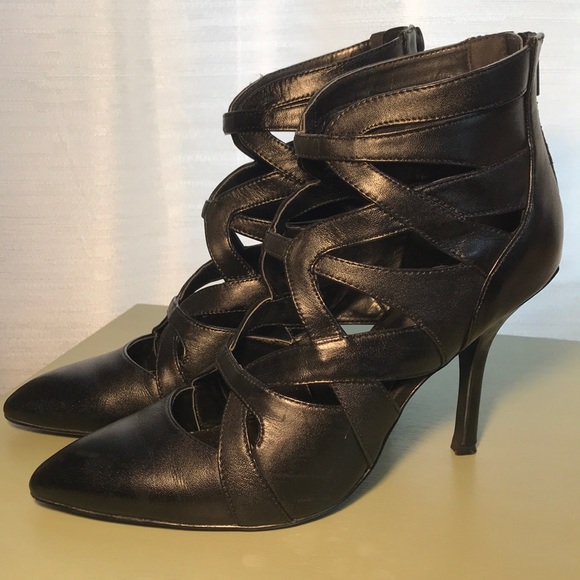 Nine West pointer toe booties - Picture 2 of 6